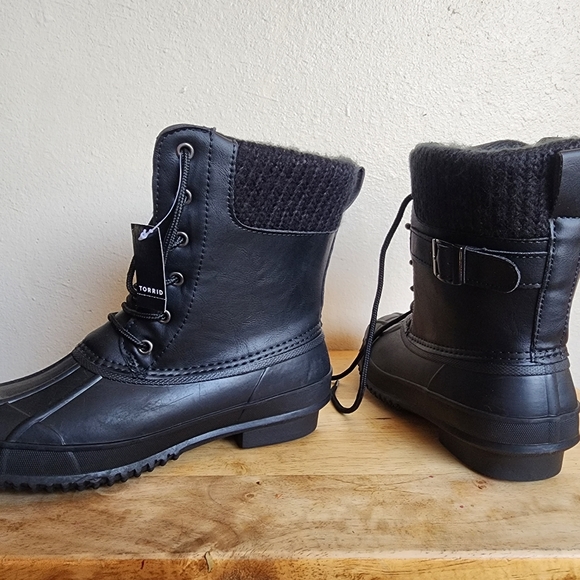 Torrid Cold Weather Bootie Waterproof Duck Boots - Picture 5 of 8
